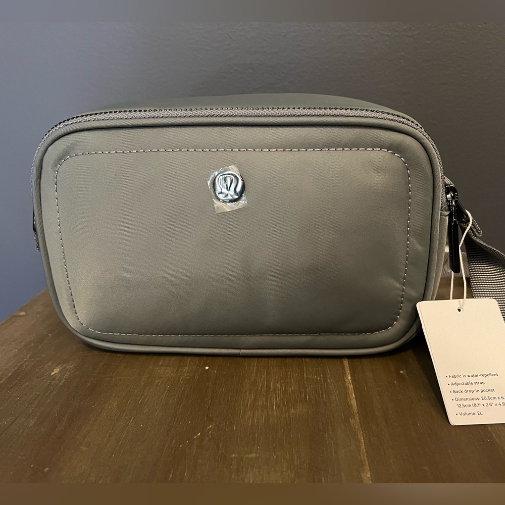 NWT Lululemon Camera Bag